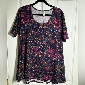 LuLaRoe Perfect Tee Large